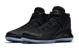 Noir c’est noir pour la Air Jordan 32