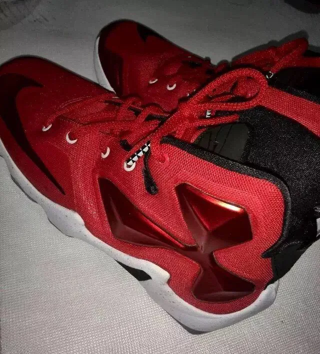 CHECK-OUT-NEVER-BEFORE-SEEN-DETAILS-OF-THE-NIKE-LEBRON-13-3