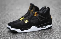 La Air Jordan 4 en noir et or