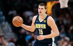 Milwaukee – Denver : Nikola Jokic réussit un triple double en 14 minutes !