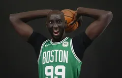 Les Celtics changent le contrat de Max Strus et conservent Tacko Fall avec un “two-way contract”