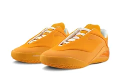 La SHAI 001 « Lace Up OX » passe à l’orange