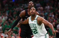 Le Heat repoussé loin du cercle et de la ligne des lancers-francs