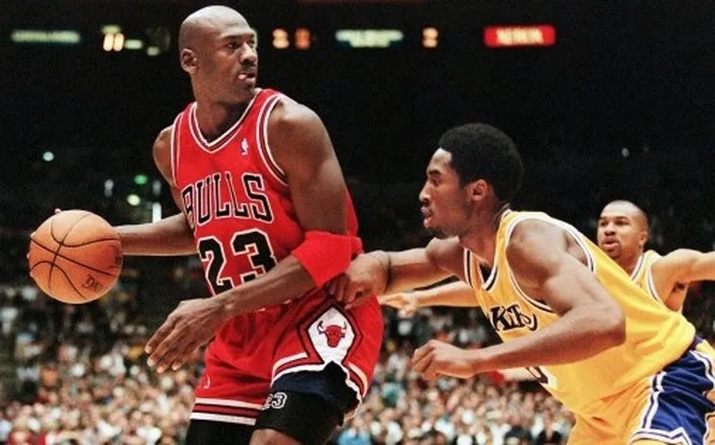 michael-jordan-et-kobe-bryant-1998