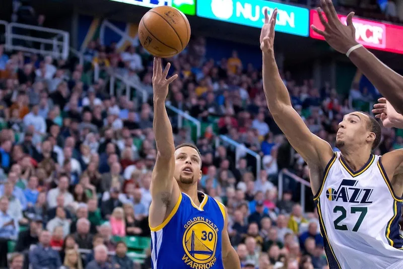 Utah - Golden State : Stephen Curry en sauveur