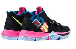 Just do it : la Kyrie 5 met en scène le slogan de Nike