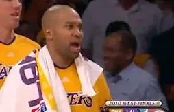 Le plus beau poster dunk manqué de l’année