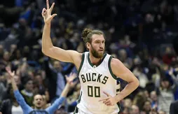 Milwaukee : Spencer Hawes ne teste pas le marché