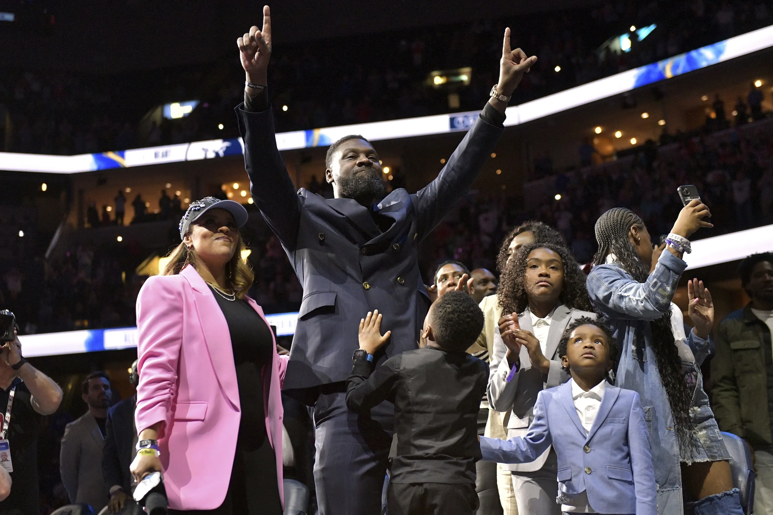 Le maillot de Tony Allen retiré par les Grizzlies