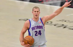 Les Pistons envoient Mason Plumlee à Charlotte