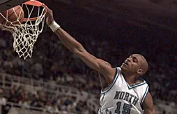 [compilation] les plus beaux dunks de Vince Carter avec North Carolina
