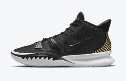 Nike continue de décliner la Kyrie 7