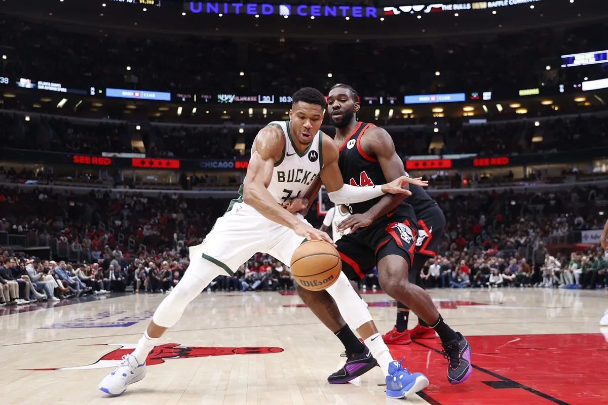 Giannis Antetokounmpo Bucks