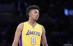 Face à Houston, Nick Young a joué avec les chaussures de Kanye West