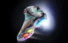 Nike : l’explosive LeBron 12 officiellement dévoilée