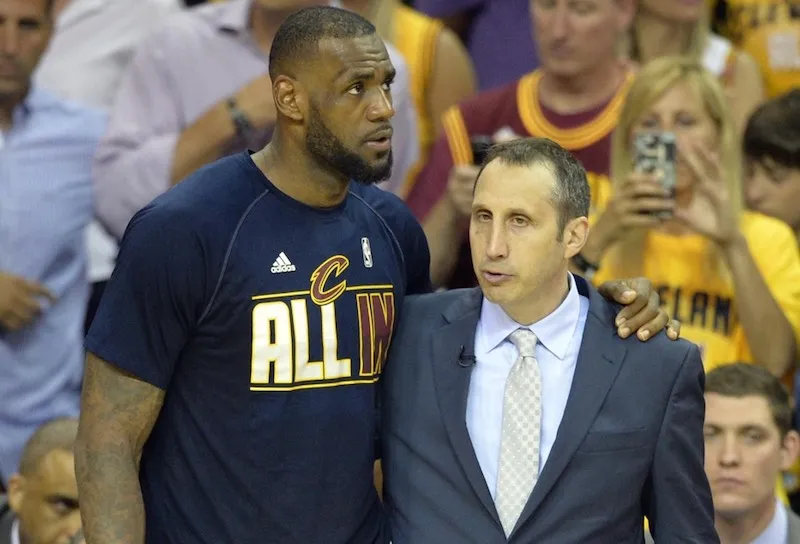 Points et passes en carrière : LeBron James efface Alex English et Stephon Marbury