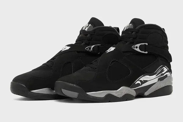 La Air Jordan 8 « Chrome » de retour pour la rentrée