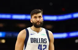 L’histoire sans fin à Dallas : Maxi Kleber se casse le pied…