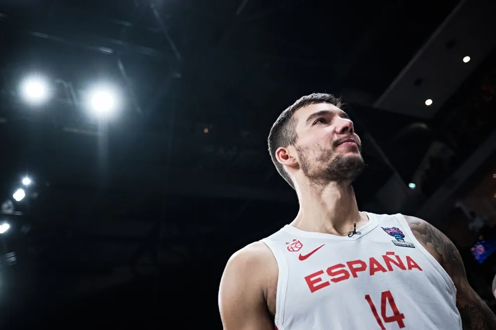 Willy Hernangomez, Espagne