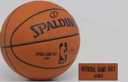 La NBA met une dose de Twitter sur son nouveau ballon