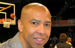 Interview Mychal Thompson : “Magic Johnson reste le meilleur joueur de l’histoire des Lakers”
