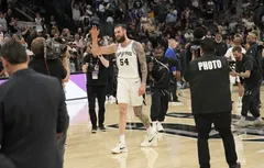 Le MVP de la nuit | L’improbable et historique Sandro Mamukelashvili !