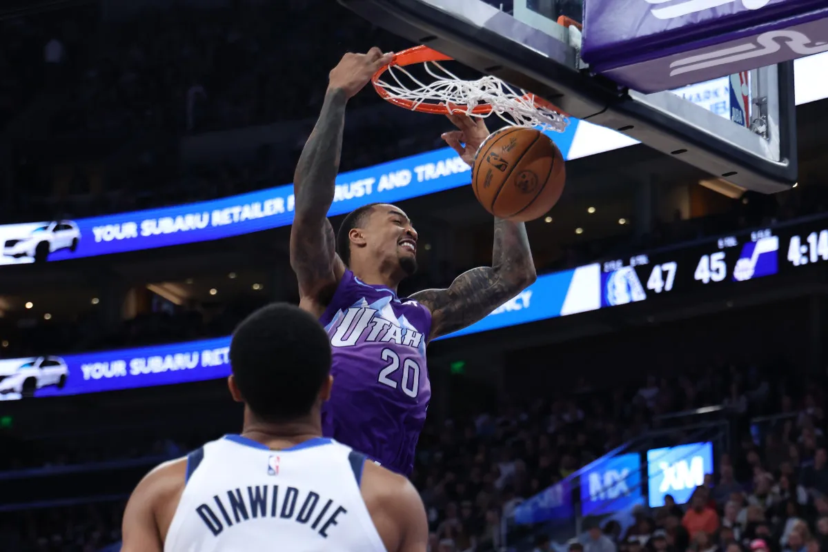 John Collins avec le Jazz