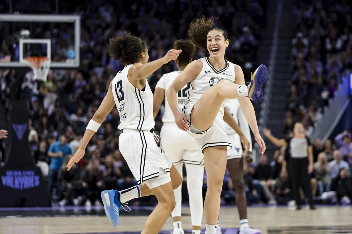 Janelle Salaün et Carla Leite lors de Valkyries-Wings
