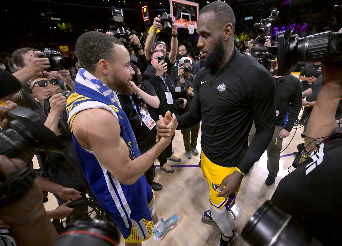 LeBron James et Stephen Curry