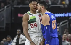 Enes Kanter et Giannis Antetokounmpo se chauffent