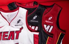 Avec le Heat, la marque Robinhood sponsorise une troisième équipe cette saison