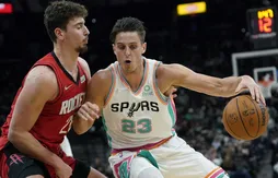 Les Spurs prolongent Zach Collins