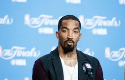 J.R Smith se chauffe avec les joueurs du Heat