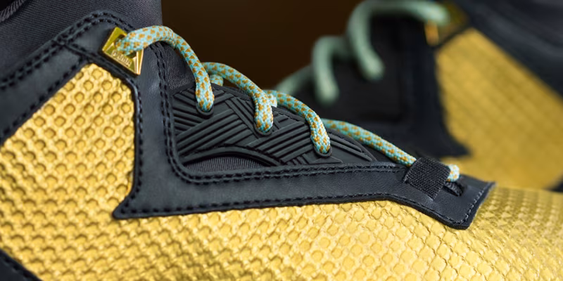 adidas-lillard-2-gold-2