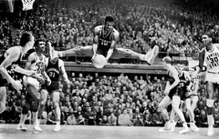 [collector] Les rebonds acrobatiques d’Oscar Robertson
