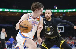 Josh Giddey voit triple face aux 40 points de Stephen Curry