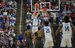 March Madness | Cooper Flagg et Duke encore faciles, pas de triplé pour Connecticut