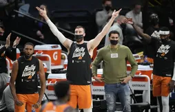 Calmes et autoritaires, les Suns sont toujours aussi impressionnants