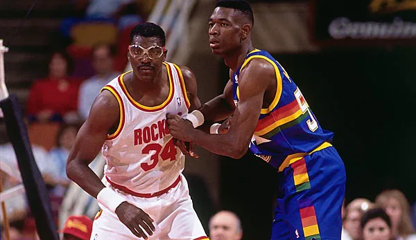 Olajuwon vs Mutombo