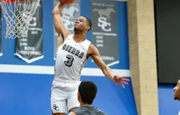 Duke : Cassius Stanley bat le record de détente de Zion Williamson