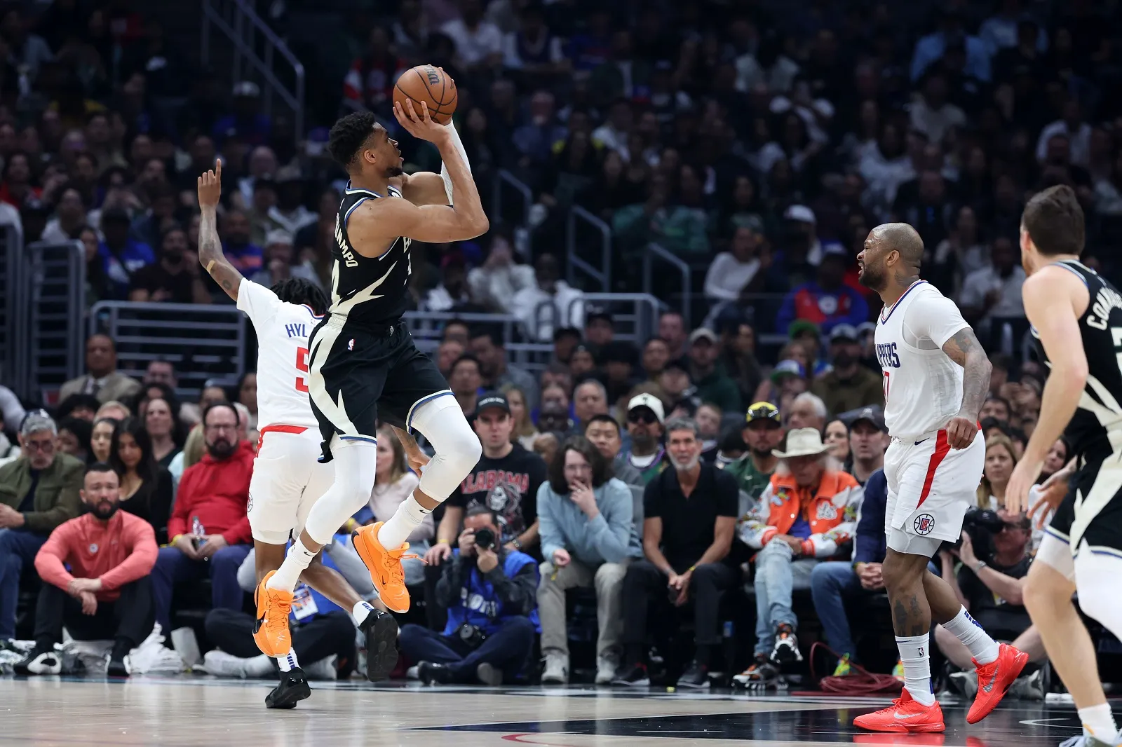 Giannis Antetokounmpo (Bucks) contre les Clippers