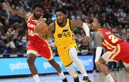 Le Jazz enfonce les Hawks