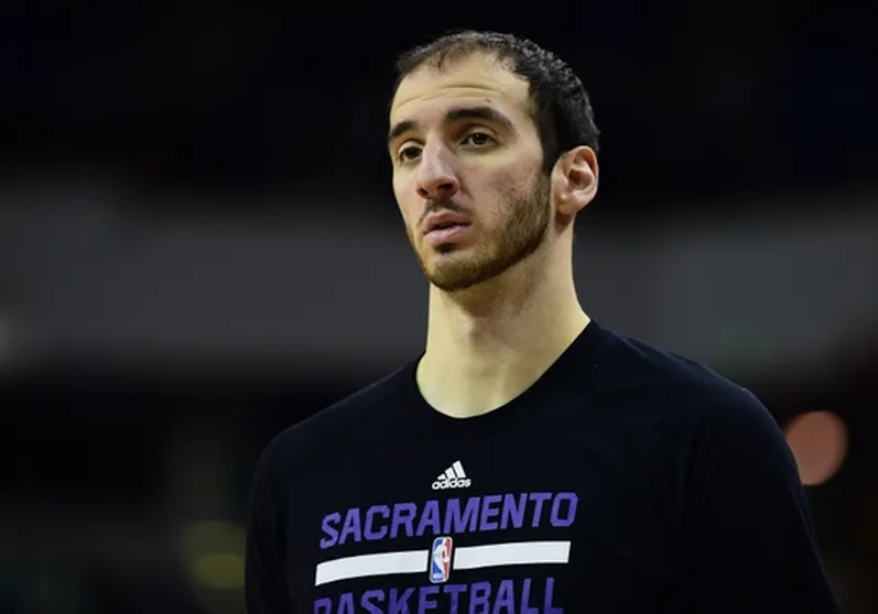 Jan 2, 2016; Sacramento, CA, USA; Sacramento Kings center Kosta Koufos (41) during warmup before the NBA game against the Phoenix Suns at Sleep Train Arena. The Kings won 142-119. Mandatory Credit: Godofredo Vasquez-USA TODAY Sports