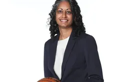 Sonia Raman remplace Noelle Quinn au Seattle Storm