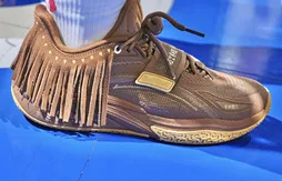 Avec ses franges, cette Kai 1 a porté bonheur à Kyrie Irving