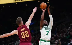 Les Celtics noient les Cavaliers sous une pluie de 3-points