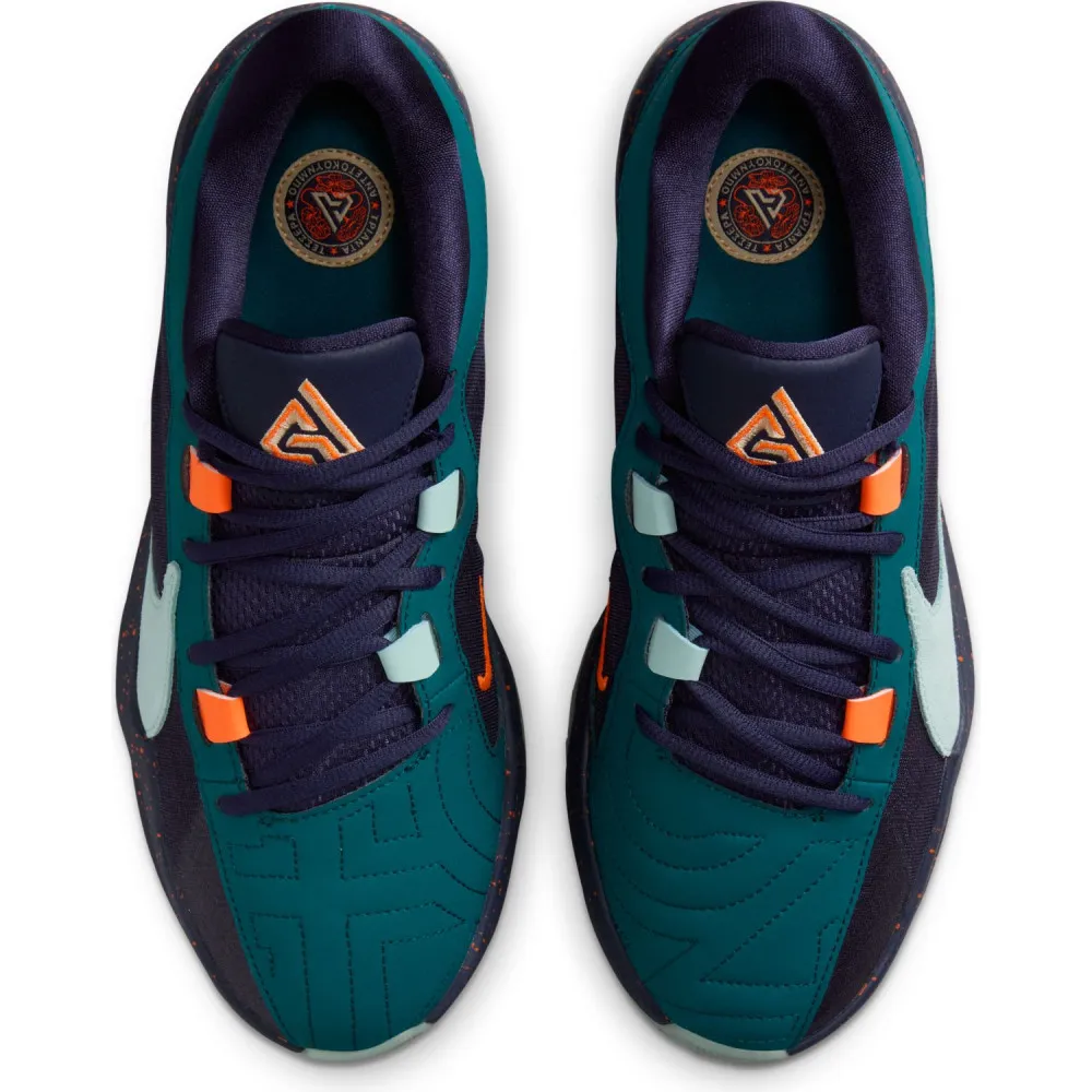 Zoom Freak 5