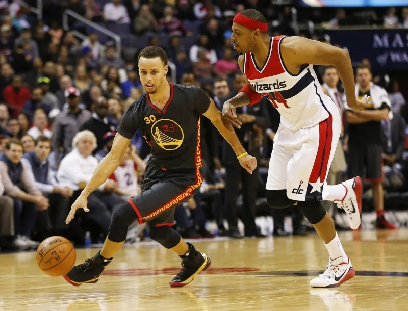 Washington - Golden State : Stephen Curry en patron