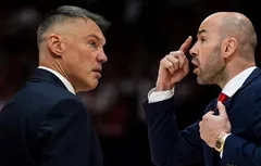 Anciens coéquipiers, Vassilis Spanoulis et Sarunas Jasikevicius s’affrontent désormais comme coachs