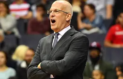 Sacramento : Mike Brown renforce son banc avec un ancien coach des Suns